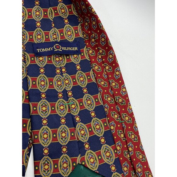 Tommy Hilfiger Reversible Silk Tie With Floral Medallion Print Navy & Red - Picture 7 of 7